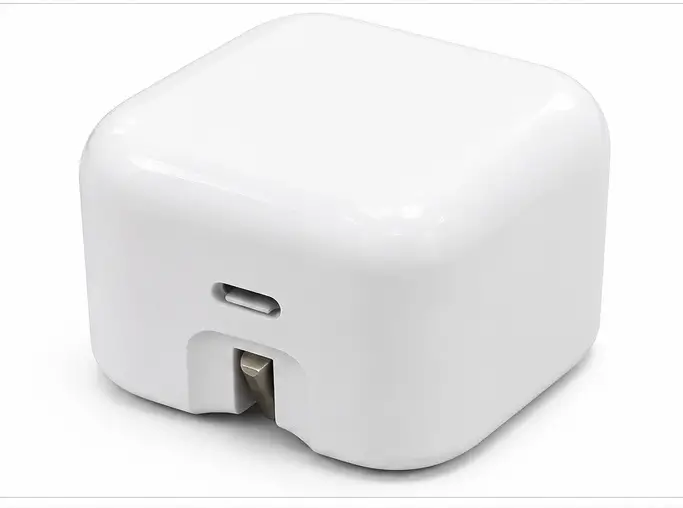 Apple 20W Adopter + Power cable